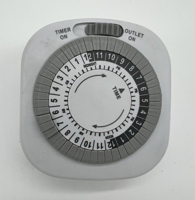 Utilitech 15-Amp 1-Outlet Mechanical Plug-in Countdown Function Lighting 0148297