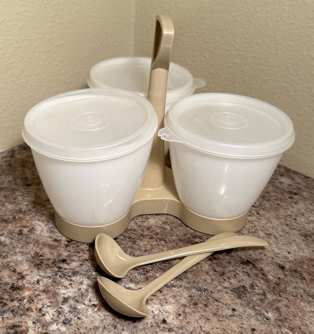 Vintage Tupperware 3 Compartment Condiment Sauce Dressing Caddy