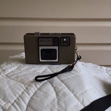 VINTAGE REVERE 3M AUTOMATIC 1064 Camera With Case
