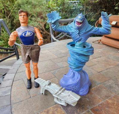 RARE FIGURE MAX STEEL ELEMENTOR TORNADO BATTLE WORKS W/GUN & MAX STEEL FIGURE