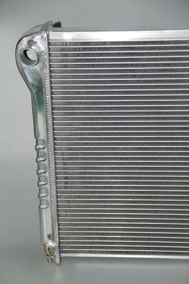 Radiador de aluminio de 3 filas para camioneta Chevy GMC C/K 1988-1999 1500 2500 3500 28"" W Foto 3 de 4