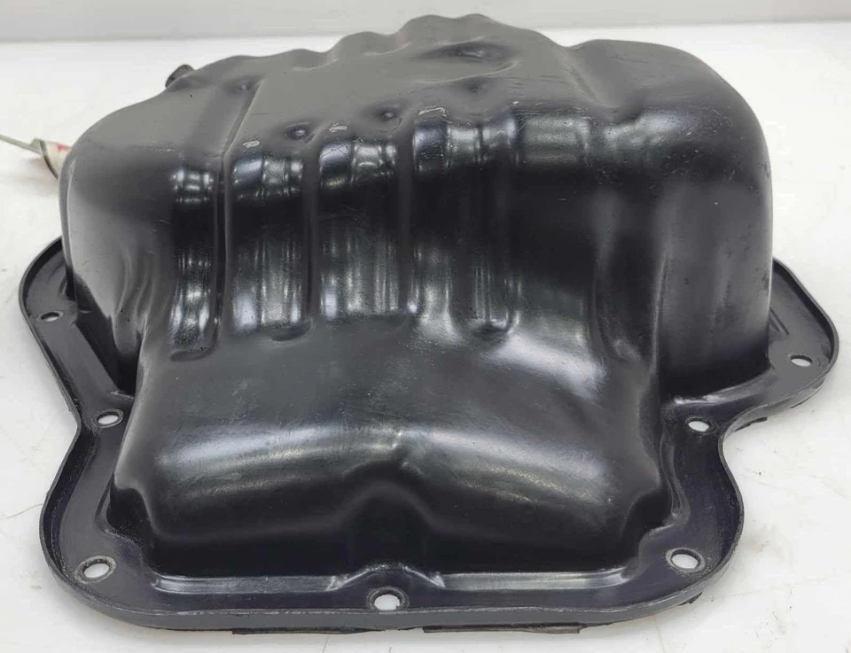 Toyota 2.4L Lower Engine Oil Pan Rav4 Solara Camry TC Highlander OEM 121010H010 - Image 4 of 4