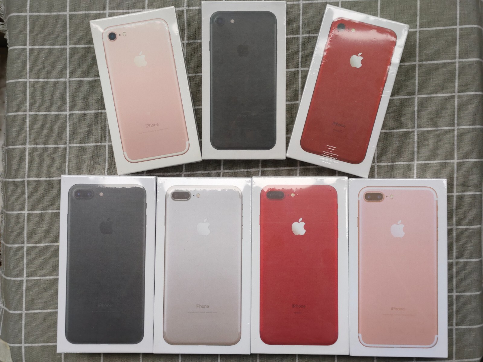 Apple iPhone 7/7 Plus 32/128/256GB Fully UNlocked(Any Carrier) All Colours