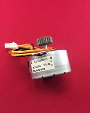 Sanyo PM Alternator w/ 17.5mm 20 Tooth Gear  -  12 V  -  7.5 deg / step - 42mm D