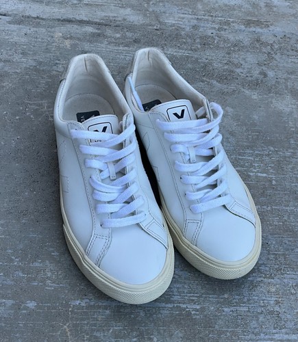 Size 7 - Veja Esplar Logo Leather White