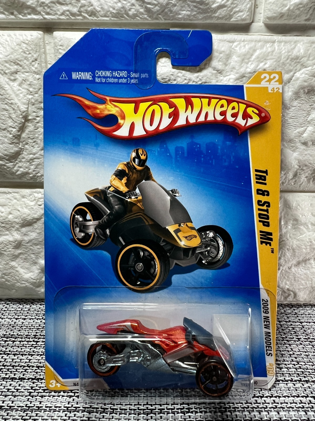Hot Wheels 2009 New Models '09 22/42 Tri & Stop Me 022/190 Orange
