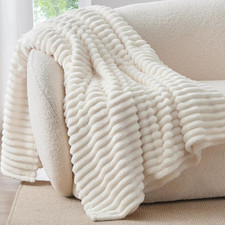 Fleece Throw Blanket for Couch - 300GSM Soft  Warm Fluffy Cream White Blanket,