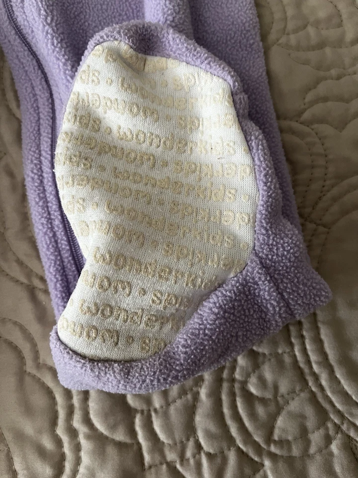 Agarre para dormir Wonder Kids 2T pies púrpura pálido  Foto 3 de 4