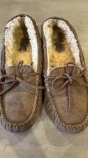 UGG Moccasin Brown Shearling Lined Suede Slippers Bow Logo Women  s Size 7 5612