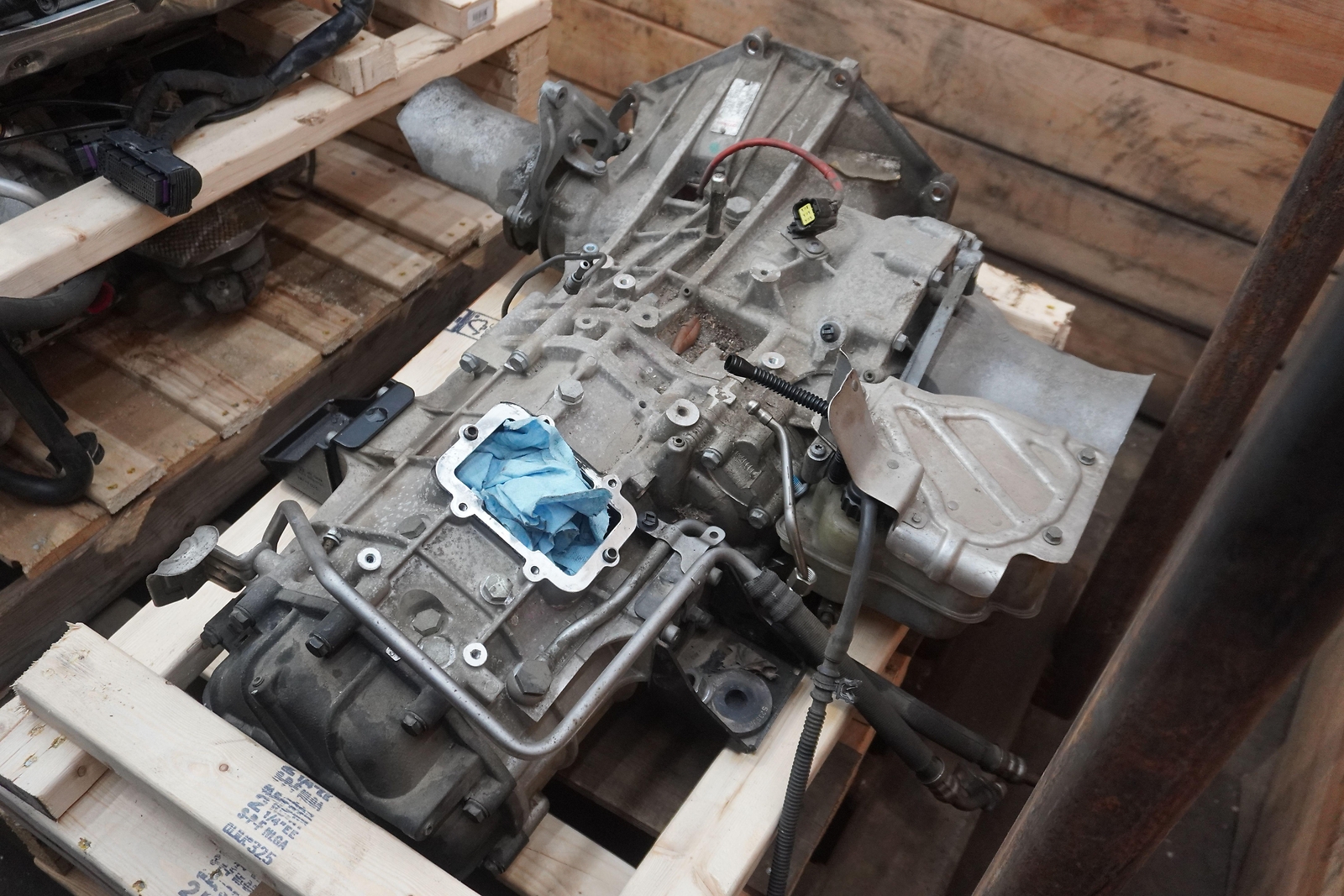 6-Speed Auto Dual Clutch Transmission w/Transfer Case 086300042R Audi R8 2011-12