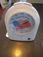 1999 SOUNDESIGN SONGS OF FREEDOM PATRIOTIC ALARM CLOCK,LIGHTS,SNOOZE,HOUR CHIMES