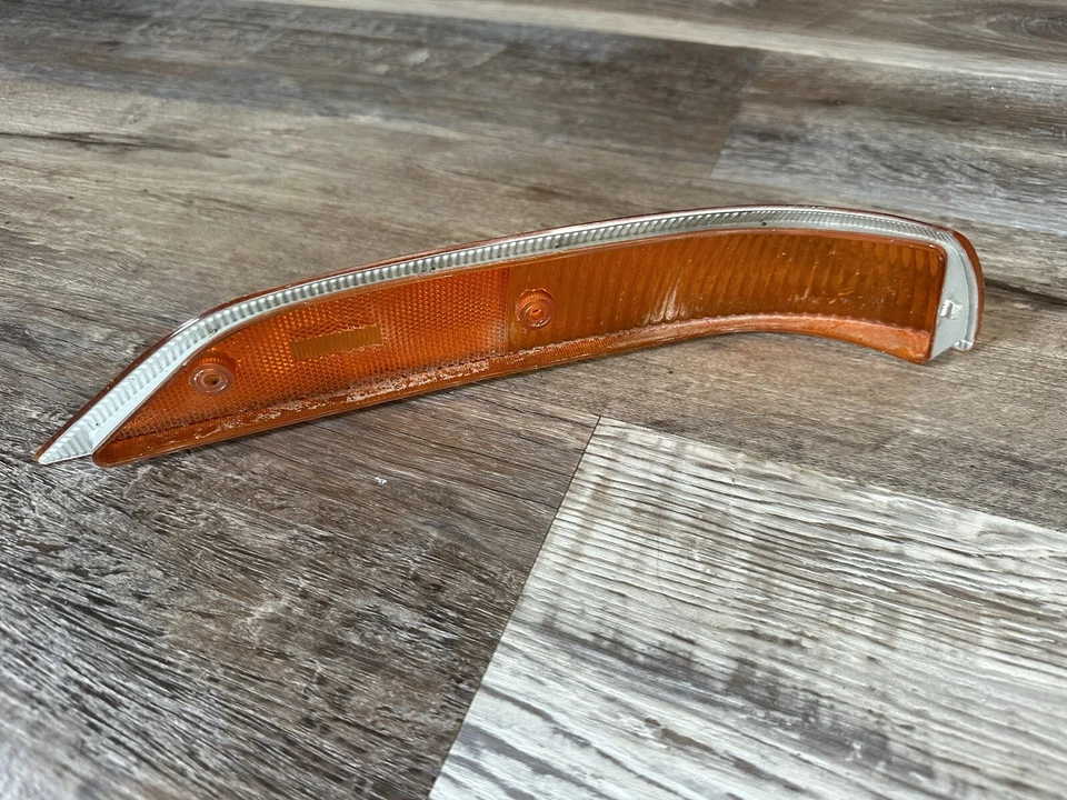 Luz de señalización lateral del conductor señal de giro correcta para 94 base y 94 XR2 Mercury Capri Foto 2 de 2