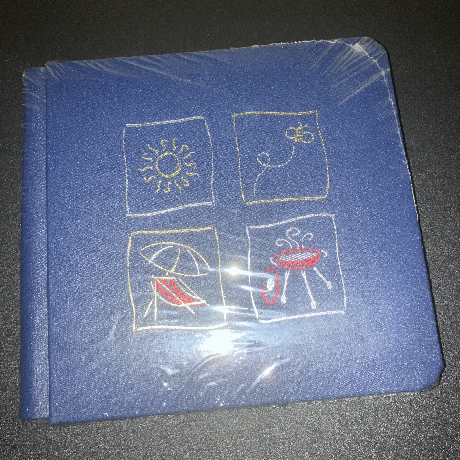 Creative Memories 7x7 Summer Theme Album Navy with Pages Beach Chair Grill