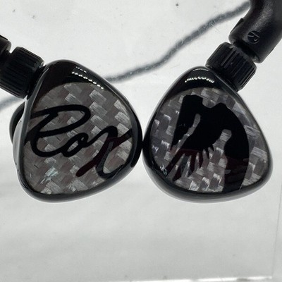 ROXANNE UNIVERSAL IEM / SILVER CARBON