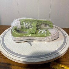 Lumubby Canvas Low Top Classic Sneaker Adj. Strap Lace Up Size 3 Youth