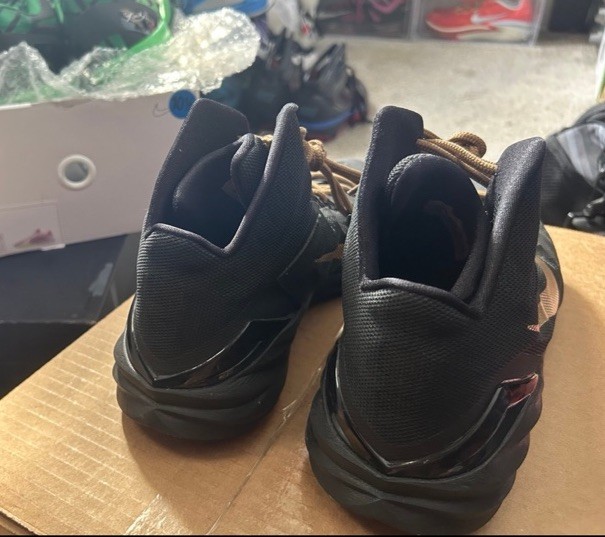 Nike Hyperdunk - image 7