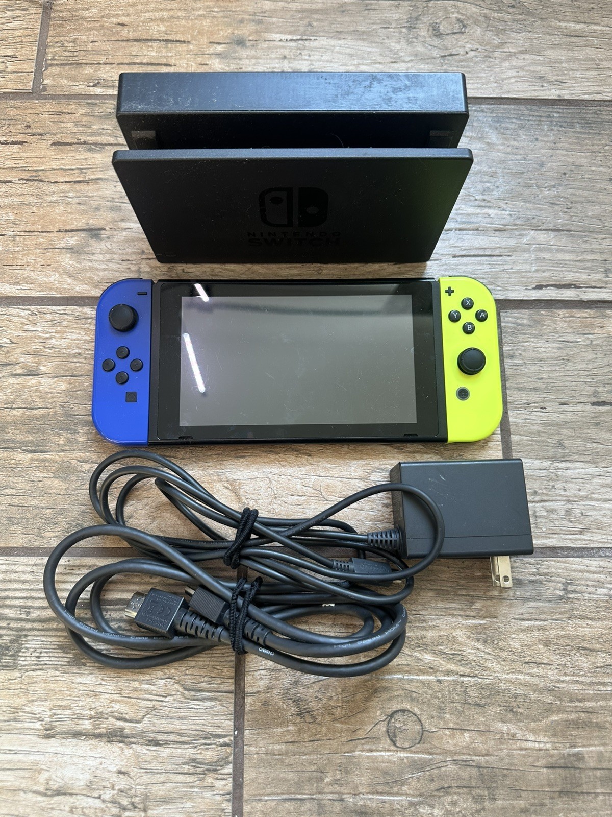 Nintendo Switch Console 32GB 1080p Wi-Fi HDMI w/ Dock Neon Blue/Yellow