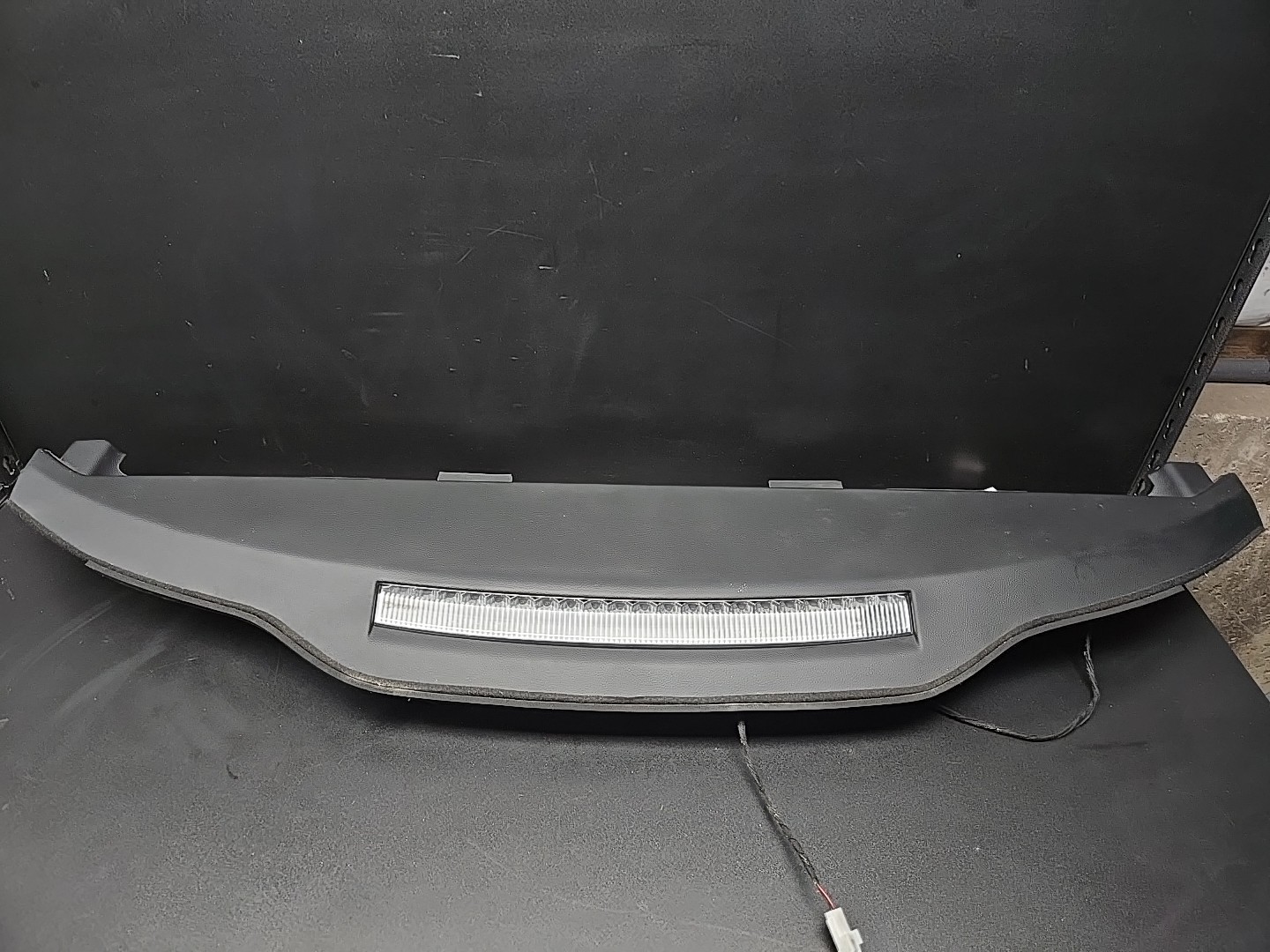 2014-2017 Maserati Ghibli Rear Parcel Shelf Cover / Sunshade & Third Brake Light