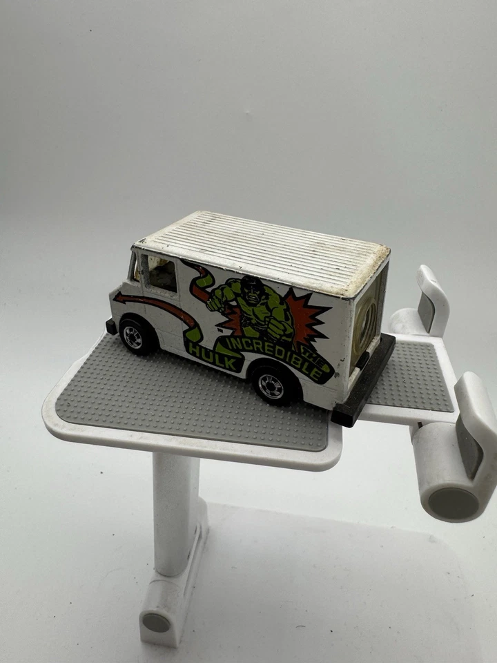 Hot Wheels Scene Machines The Incredible Hulk Marvel Van 1976 Foto 2 de 3