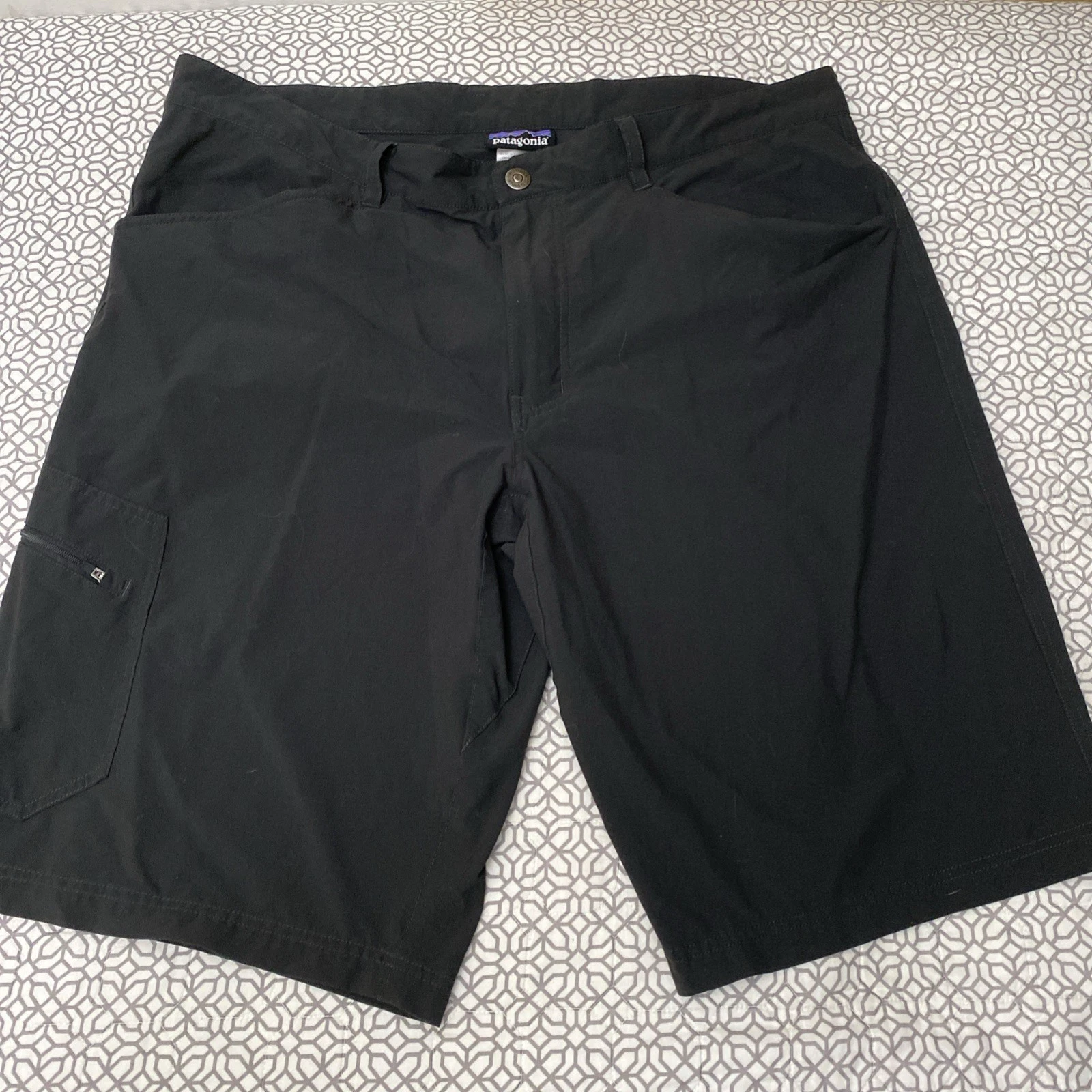 Patagonia Mens Shorts Size 40 Hiking Camping Outdoor Performance Stretch