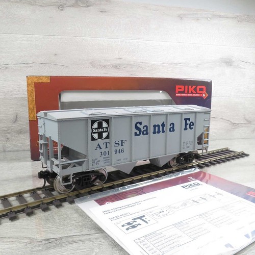 PIKO 38835 - Spur 1 - ATSF - Schüttgutwagen Santa Fe - OVP - #CI10643 | Zustand: Gebraucht