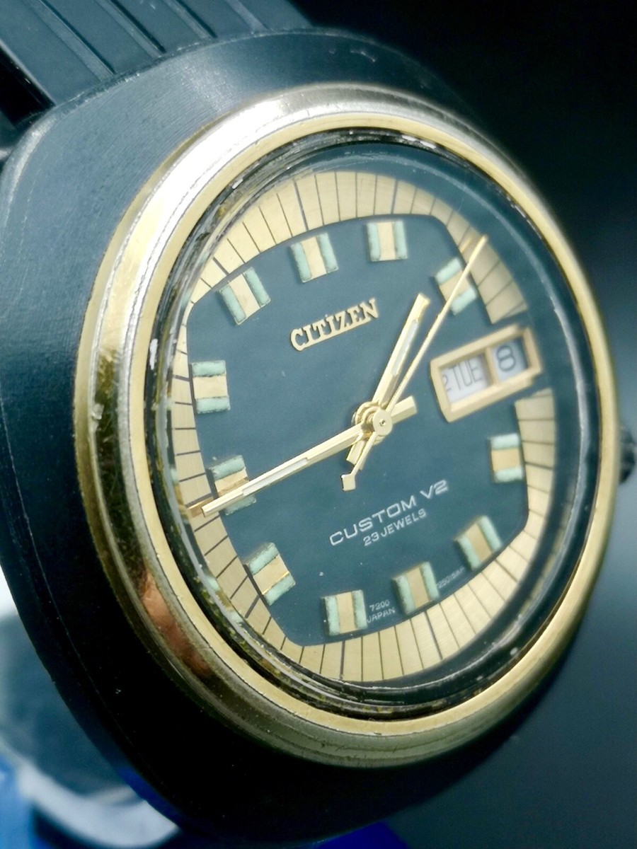 Vintage and Rare Citizen Custom V2 Automatic Men's watch. 23