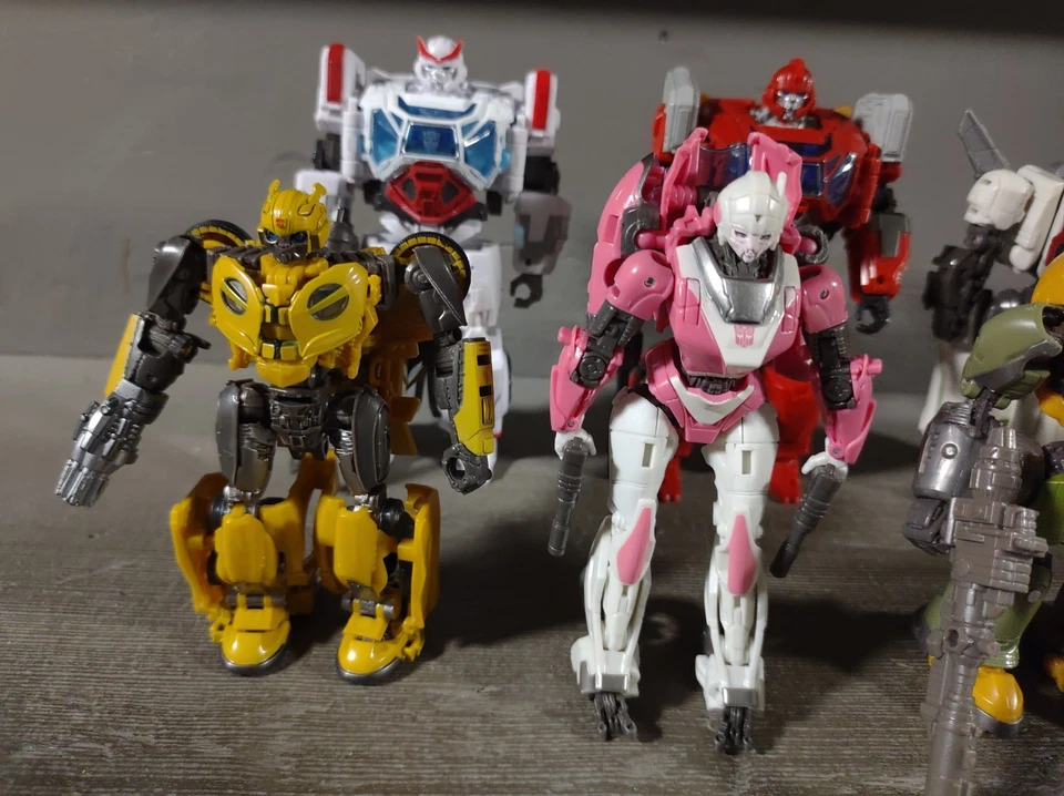 Transformers Studio Series Autobots Complete Bumblebee Movie Lot Ironhide Arcee - Image 2 of 4