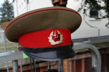 1x SOVIET Sowjetunion Russland Mütze Schirmmütze Offizier alt sehr guter Zustand