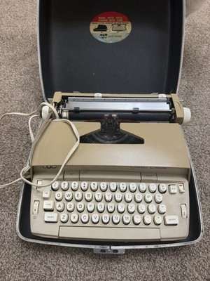 Smith-Corona Electra Electric Typewriter w/ Case - Tested, Works