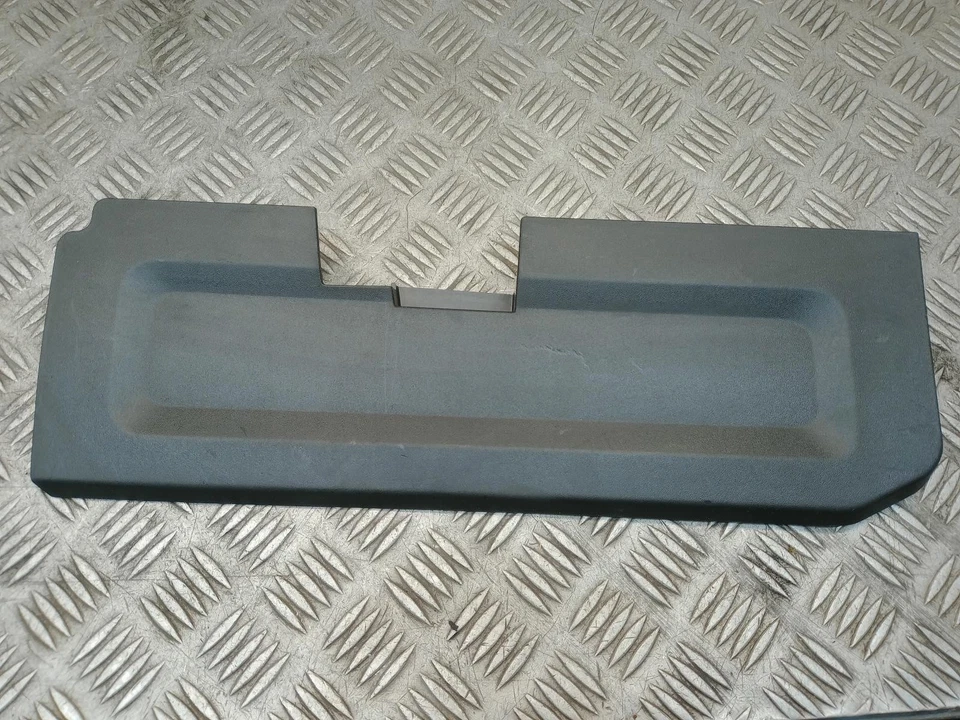 Par de molduras de tarjeta lateral SEAT LEON BOOT TRASERO FAMILIAR 5F9867427B MK3 5F 2012-2018 Foto 2 de 4