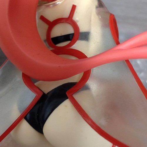 Gurren Lagann Yoko Space Look Ver. Figure 1/8 Limited Special Color Edition - Picture 6 of 9