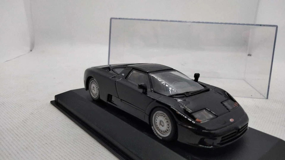 Minichamps BUGATTI EB 110 COLOR NERO 1:43 - Immagine 3 di 4