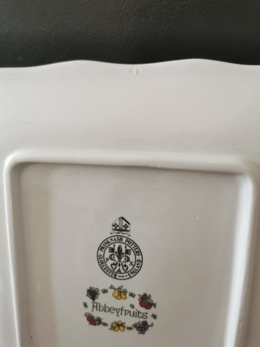 Prinknash Pottery Abbeyfruits Ornamental Tray with Plums and Butterflies,Lovely. - Picture 8 of 12