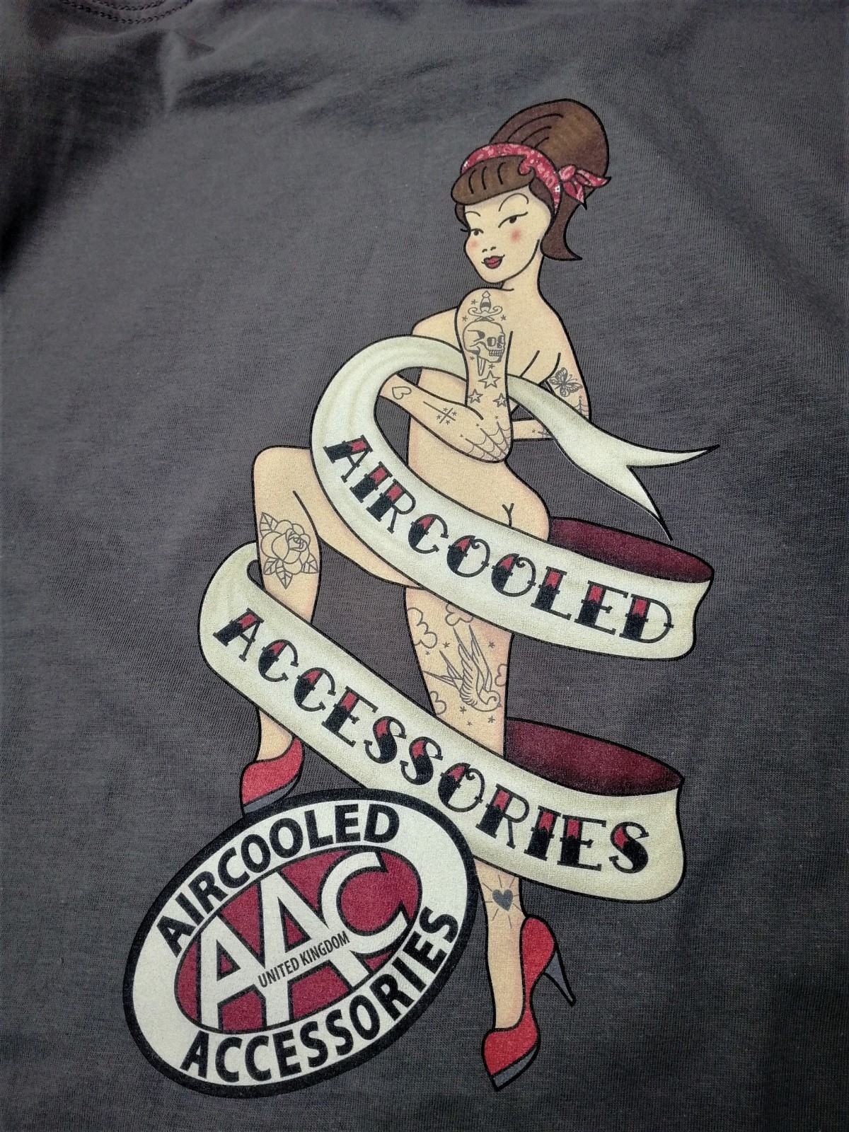 ALTRA Pin Up T Shirt AAC Raffreddato ad Aria Accessori Tatuaggio AAC248