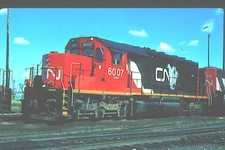 CNR 6007 SD40-2, Concord, ON, 07/94; Kodachrome Original