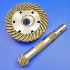 Ford Aquaplane Crown Wheel & Pinion Gear 4.7 to 1 Ratio YE-4209-G