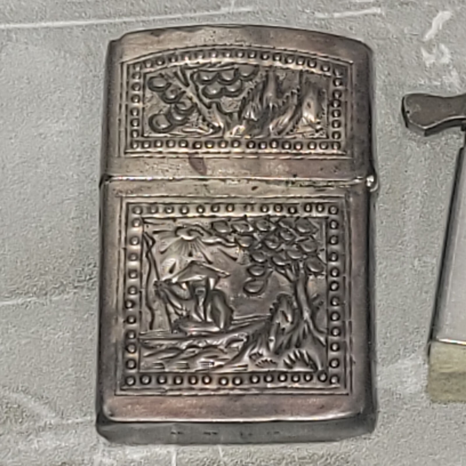 Vintage Saigon Argent Flip Top Silver Tone Pocket Lighter Embossed