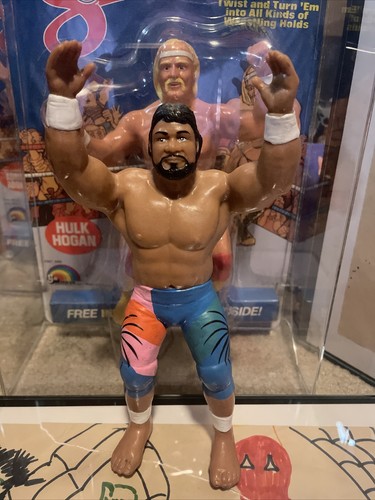 wwf ljn Haku...