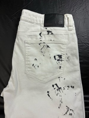 Rue 21 Premium White Jeans With Design And Stripe Down Legs