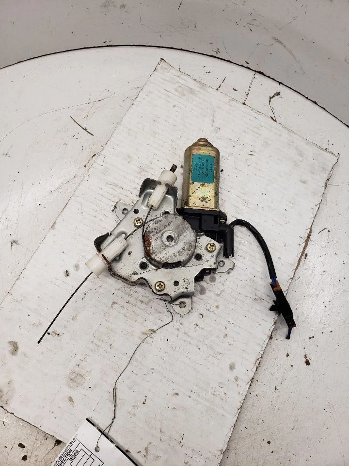 Motor de ventana eléctrica para pasajeros delantero 11/98 compatible con 98-99 Infiniti QX4 1411405 Foto 2 de 4