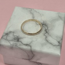 9ct Gold Hallmarked Wedding 2mm Court Band Ring 1.07g Solid Yellow Gold Uk M 1/2