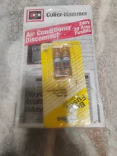 New Cutler Hammer 30 Amp Fusible Pullout A/C Disconnect DPF221RP (b)