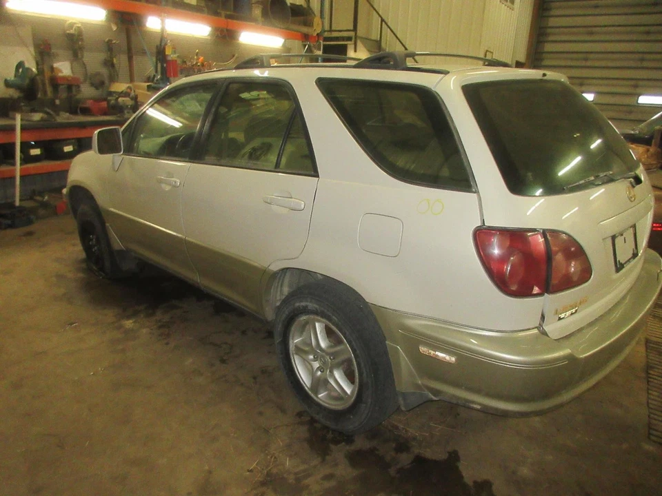 Used Rear Right Door Assembly Rear Side fits: 2000 Lexus RX300 Rear Right Grade Foto 3 de 4