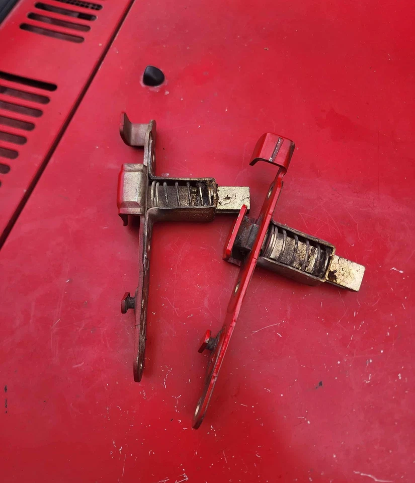 1986-1993 Mazda B2200 B2600I OEM Tailgate Lock Latch Set w/Mounting Hardware - Image 4 of 4