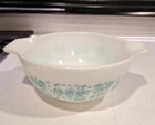 PYREX Vintage “Amish Butterprint” 442 #32 Cinderella Mixing Bowl White 1.5 Qt