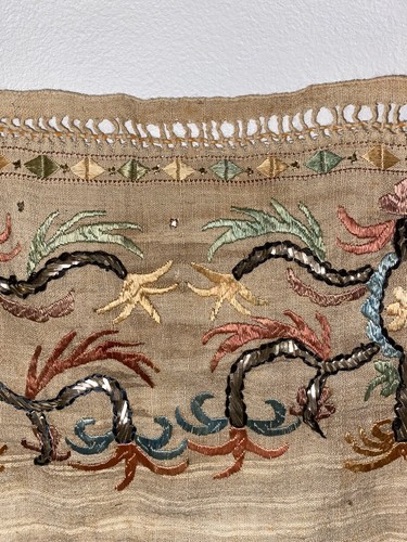 Antique Turkish Textile With Metal Woven Into Fabric 16.5” X 32” - Picture 2 of 11