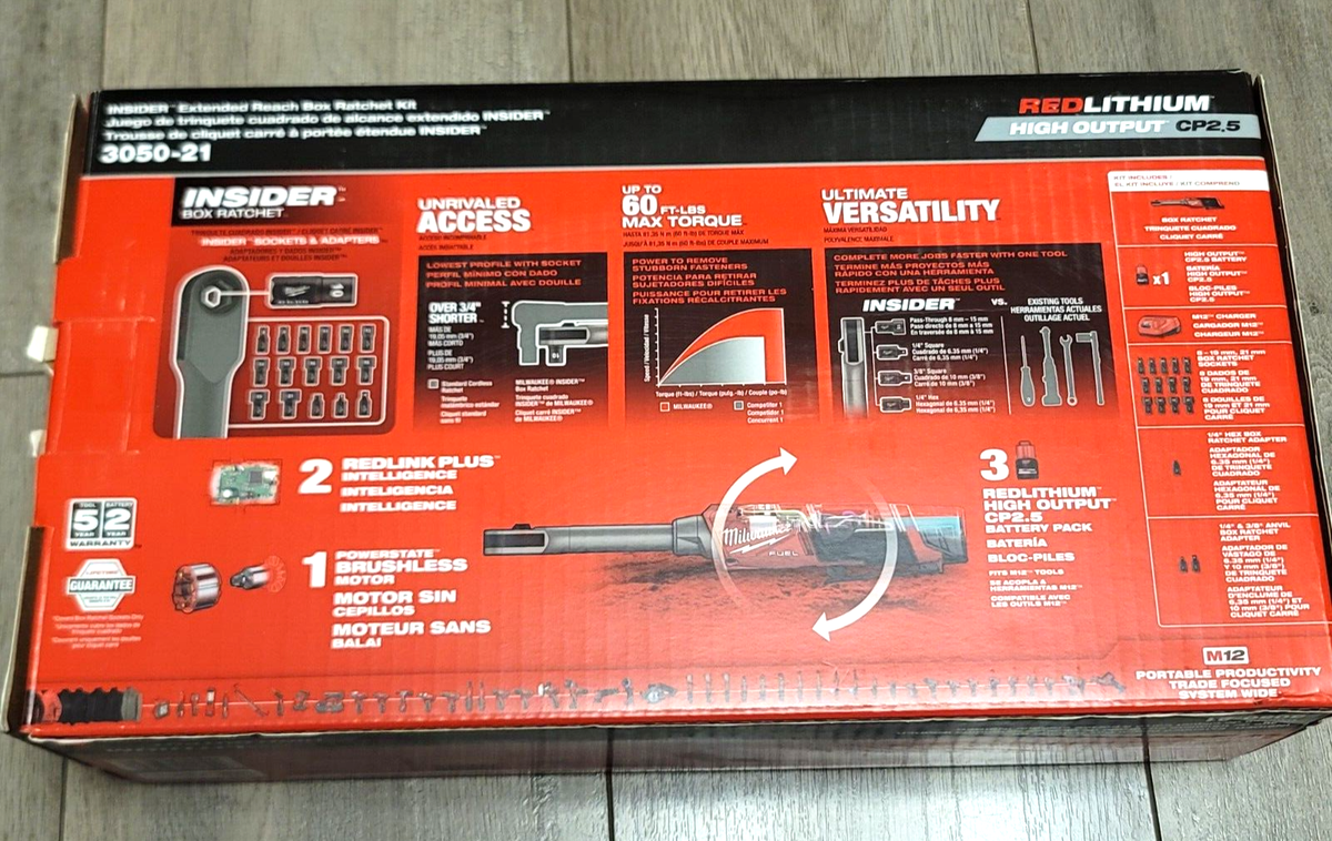 Milwaukee (3050-20) M12 FUEL INSIDER 12V Lithium-Ion Brushless Cordless 1/4 In. - 3/8 In. Extended Reach Box Ratchet (Tool-Only