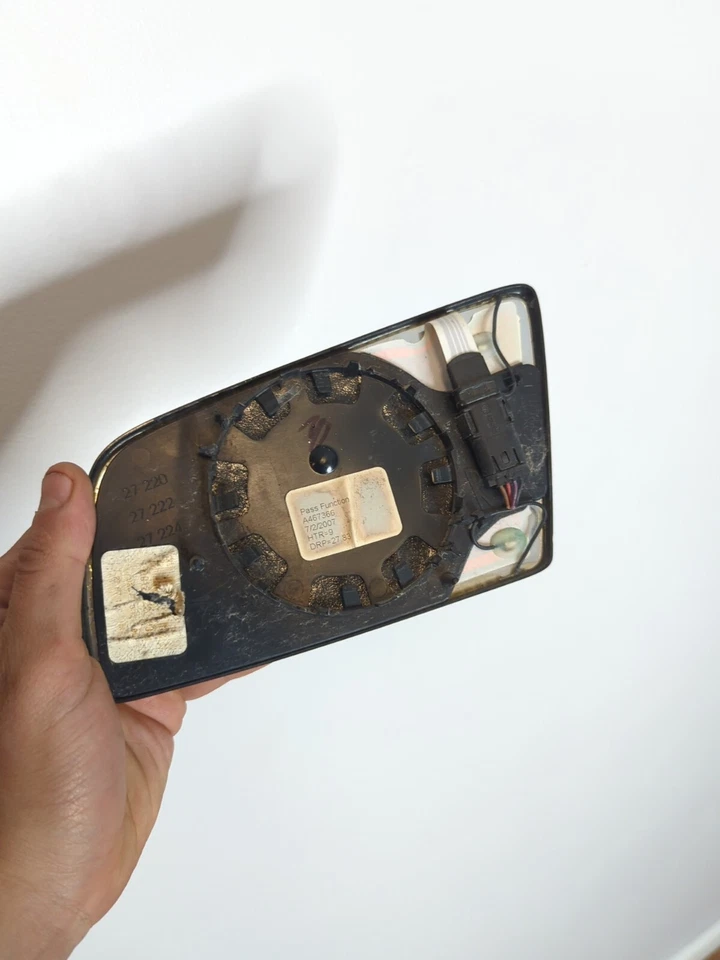 BMW 528i 530i 535i 550i 2006 2007 2008 2009 espejo derecho vidrio pasajero atenuación automática Foto 2 de 4