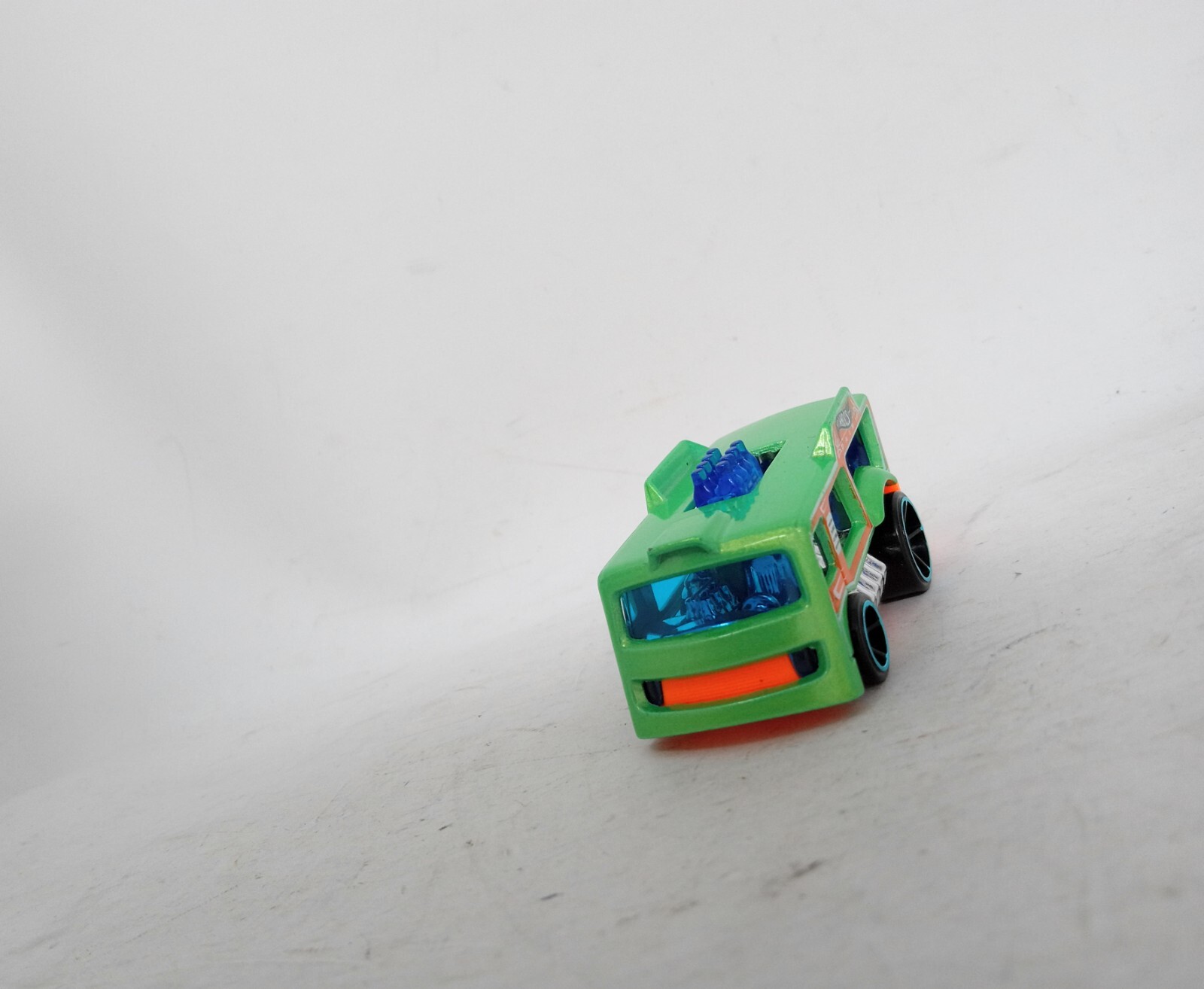 Hot Wheels Chill Mill Green Loose