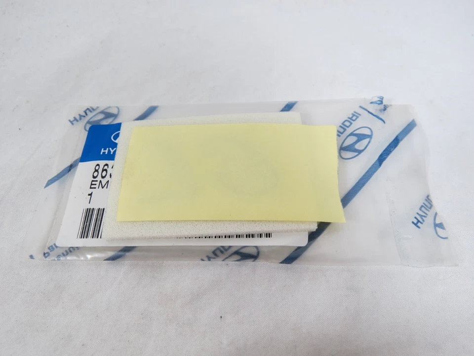 Emblema Hyundai Accent GL para 2003 porta-malas traseiro cromado letras originais do fabricante - Imagem 3 de 3